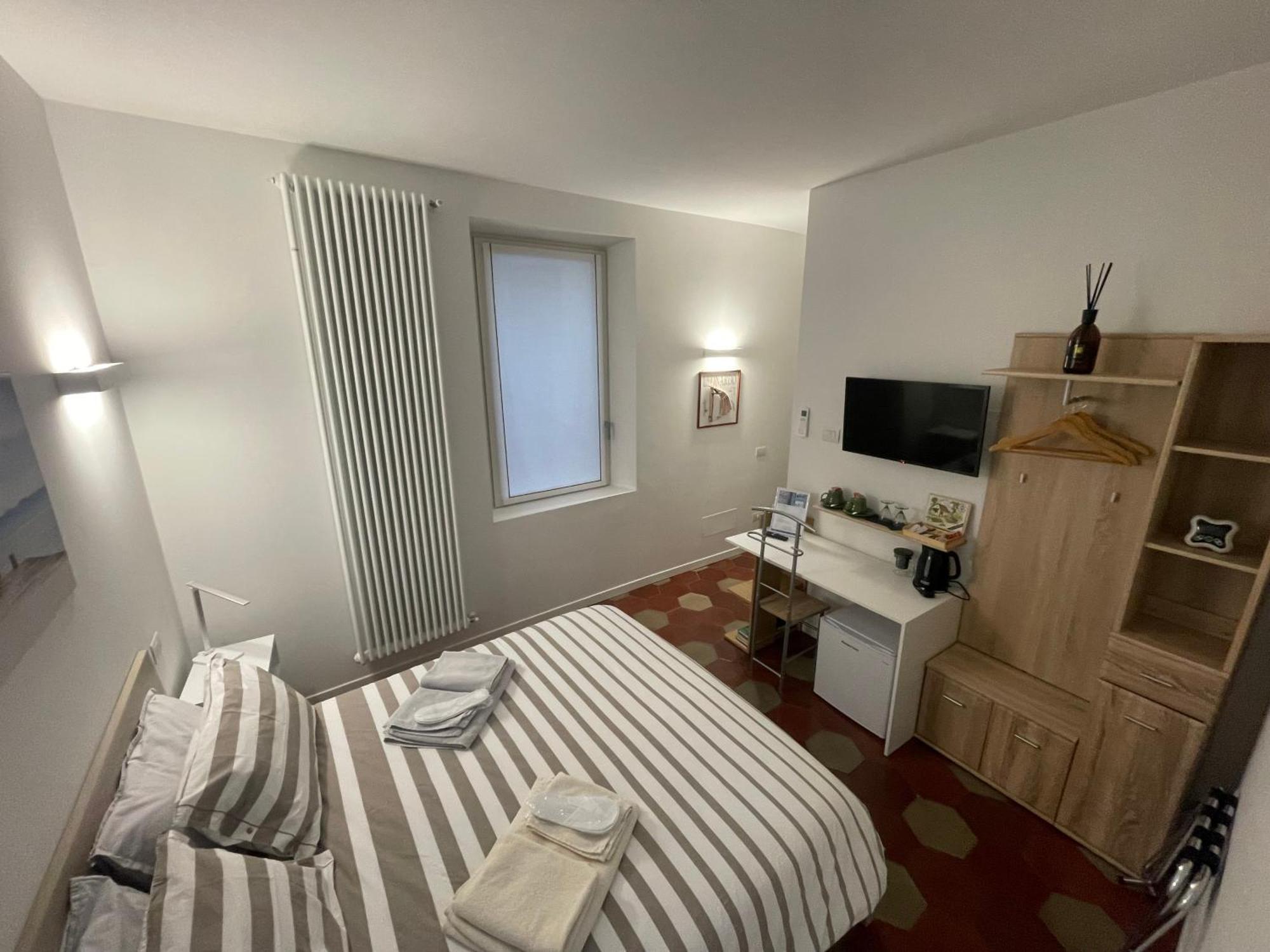 Santa Vincenza - Suite Indipendente Lovere Exteriér fotografie