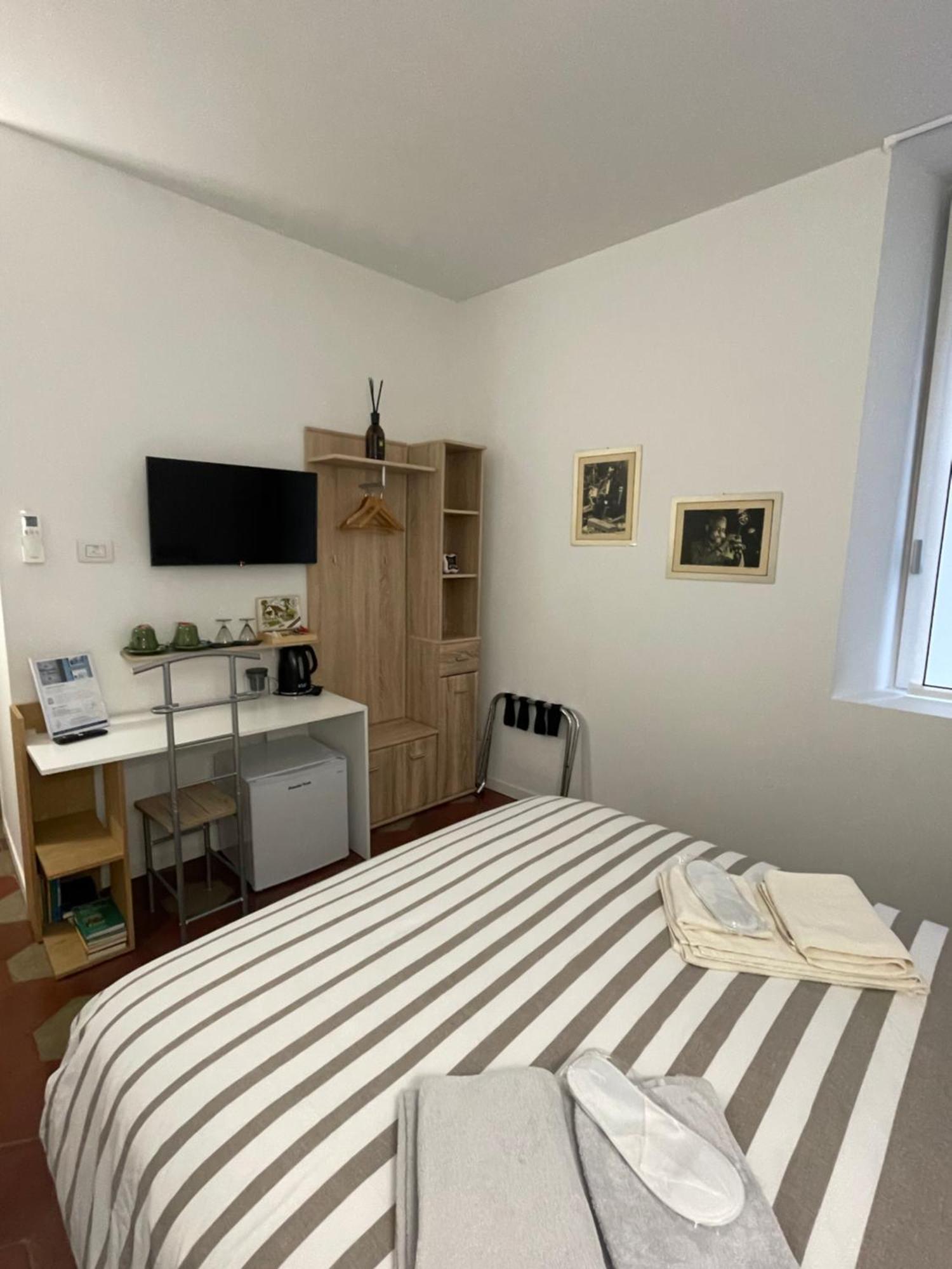 Santa Vincenza - Suite Indipendente Lovere Exteriér fotografie